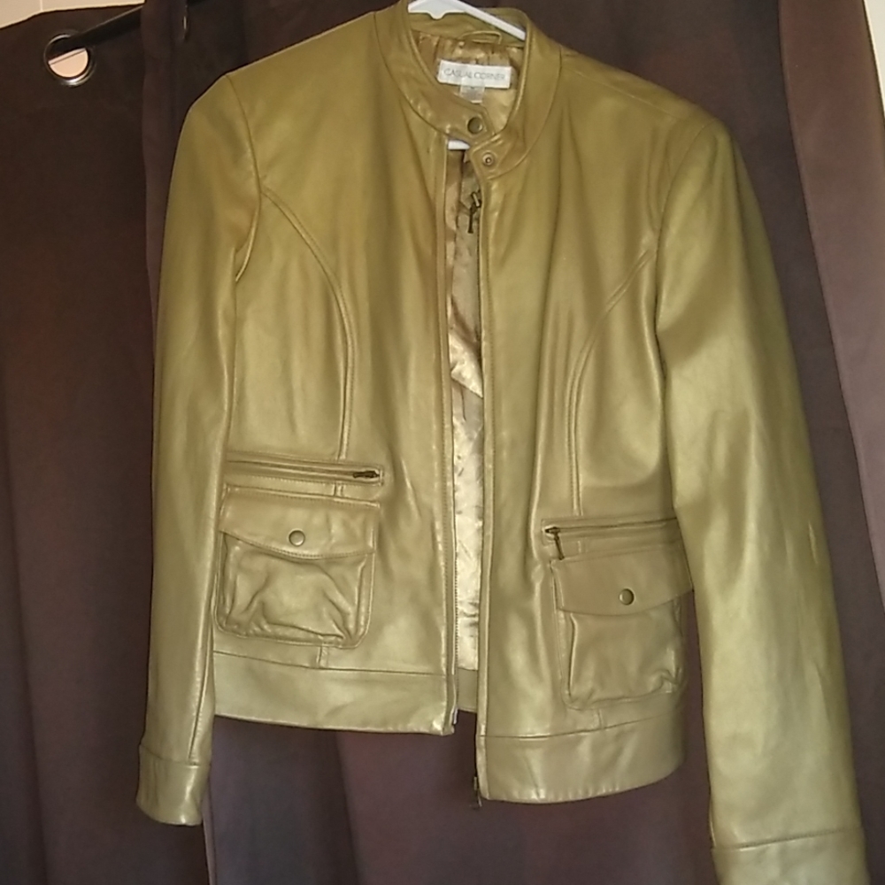 Leather jacket - Picture 2 of 3